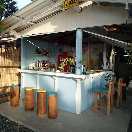 Think & Retro Cafe Lipa Noi Samui Hostel Bagian luar foto