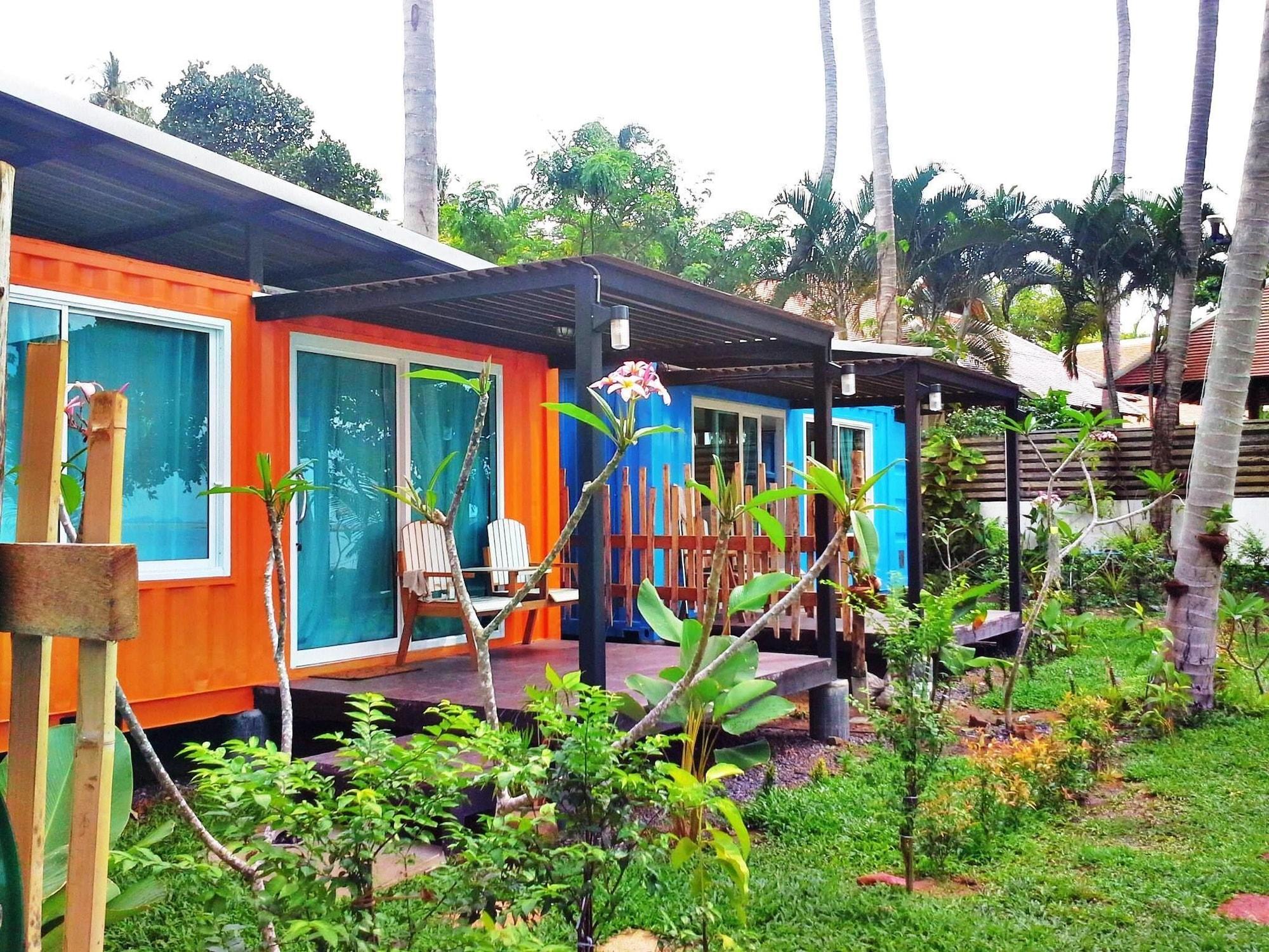 Think & Retro Cafe Lipa Noi Samui Hostel Bagian luar foto