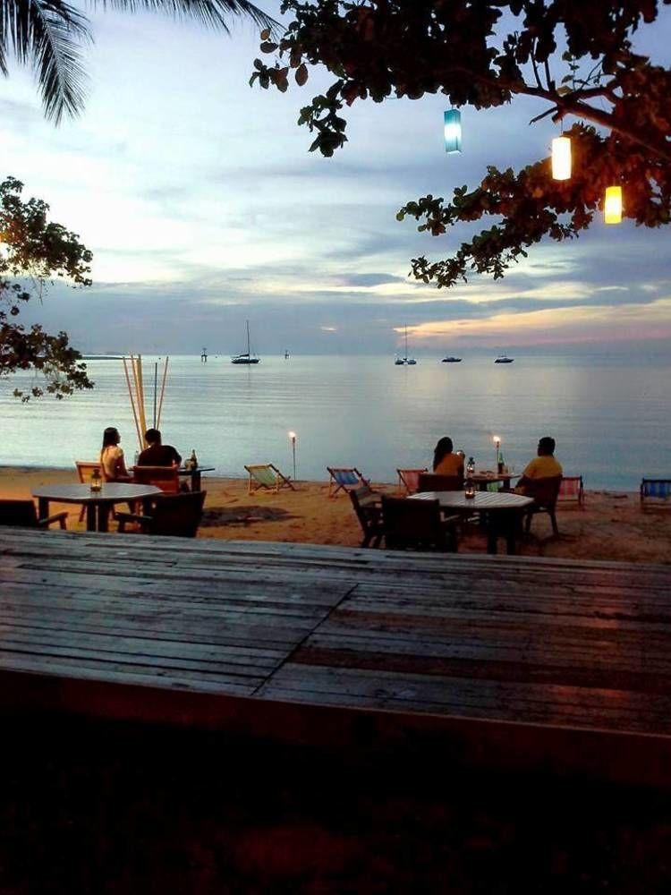 Think & Retro Cafe Lipa Noi Samui Hostel Bagian luar foto