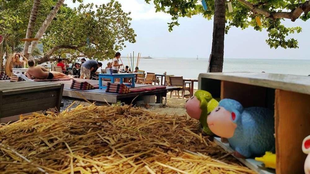Think & Retro Cafe Lipa Noi Samui Hostel Bagian luar foto